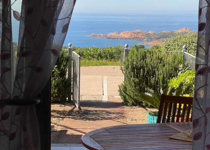 Апартаменты Da Marta Vista Mare Mozzafiato Isola Rossa *
